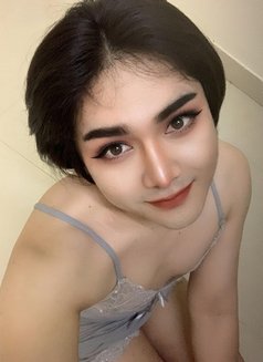 Yoko full service available - Acompañantes transexual in Doha Photo 4 of 6