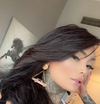Yoko Olliver Ts - Transsexual escort in Dubai