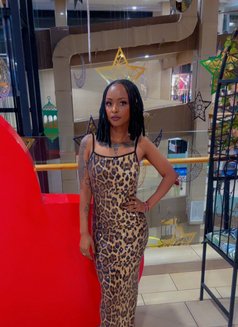 Yola - escort in Nairobi Photo 3 of 4