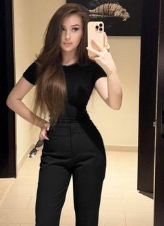 Yololary - masseuse in Abu Dhabi Photo 1 of 6