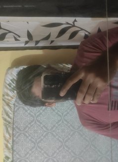 Yom - Acompañantes masculino in Bangalore Photo 4 of 4