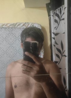 Yom - Male escort in Bangalore Photo 2 of 4