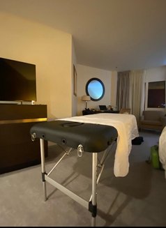 Yoni Master - masseur in Abuja Photo 5 of 11