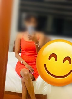 Yoo Slim Active Girl - escort in Colombo Photo 6 of 8