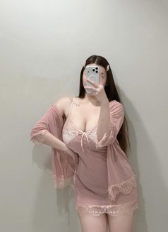 Yoona - escort in Al Manama Photo 3 of 4