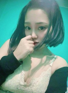 Yoona - escort in Taipei Photo 1 of 4