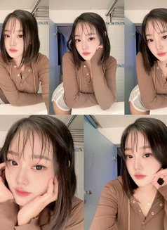 Yoona - escort in Taipei Photo 3 of 4