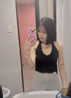 Yoona - escort in Bangkok Photo 2 of 2