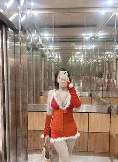 Yoona - escort in Taipei Photo 6 of 6