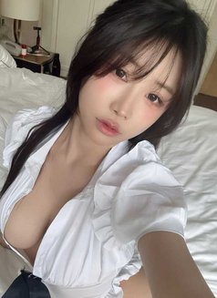 Yoona - escort in Georgetown, Penang Photo 1 of 3