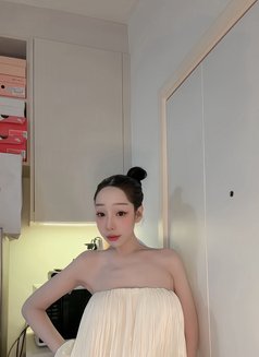 Yoona - escort in Taipei Photo 6 of 7