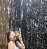 Yoshi Busty Escort - puta in Bangkok