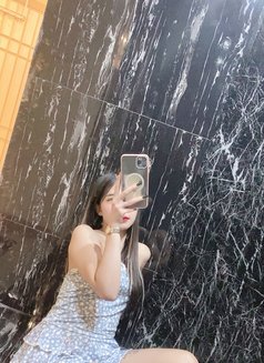 Yoshi Busty Escort - puta in Bangkok Photo 5 of 5