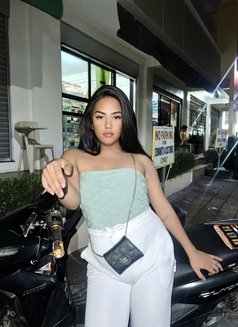 Yoshi - Transsexual escort in Bangkok Photo 5 of 10