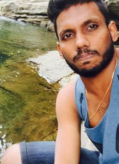 Yoshitha - Male escort in Colombo Photo 3 of 8