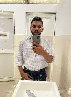 Yoshitha - Male escort in Colombo Photo 6 of 8