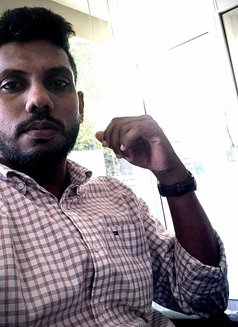 Yoshitha - Male escort in Colombo Photo 7 of 8