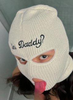 Yosra - puta in Beirut Photo 2 of 5