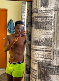 You - Acompañantes masculino in Eldoret Photo 6 of 10