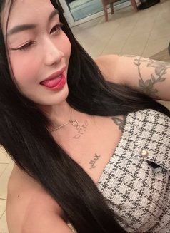 You're Hot Baby Girl - Transsexual escort in Makati City Photo 4 of 5