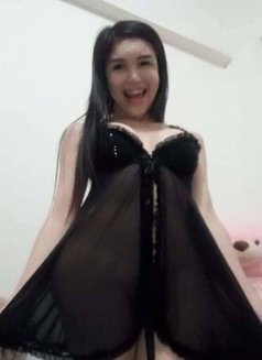 Sweet girl in town now serving - escort in Makati City Photo 7 of 13