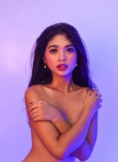 YOU'RE VERSATILE BABY GIRL HAS ARRIVE - Transsexual escort in Kuala Lumpur Photo 16 of 29
