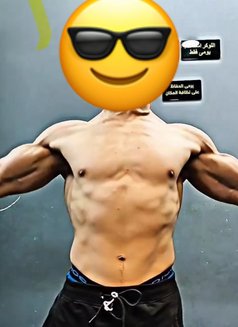 Youessf - Male escort in Cairo Photo 3 of 3