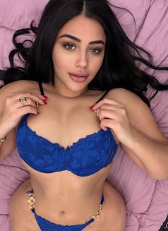 Youmi - escort in Dubai Photo 2 of 4