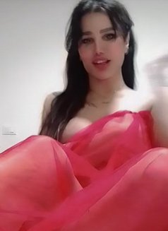 Youmi - Transsexual escort in Beirut Photo 6 of 9