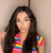 Youmi - Transsexual escort in Beirut Photo 10 of 16