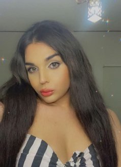 Youmi - Transsexual escort in Beirut Photo 15 of 16