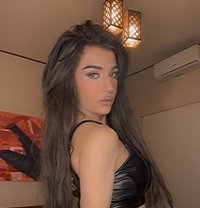 Youmi - Transsexual escort in Beirut