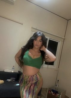 Youmi - Transsexual escort in Beirut Photo 5 of 6