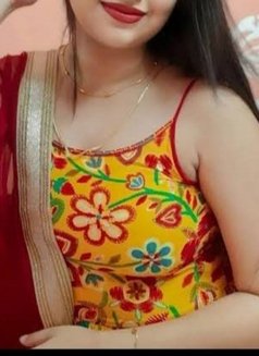 Youn Bhabhi - escort in Chennai Photo 1 of 3