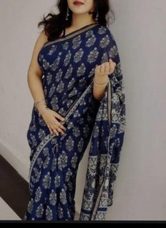 Youn Bhabhi - escort in Chennai Photo 2 of 3