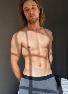 Young Aj - Male escort in Johannesburg Photo 1 of 2