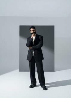 Young and Empathetic Guy for Ladies - Male companion in Bangalore Photo 5 of 6