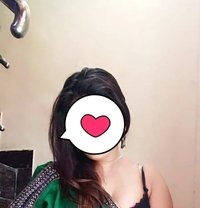 Young Beautiful Aarti Escort - escort in Pune