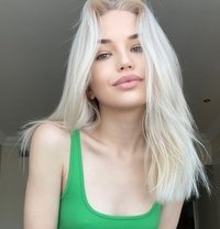 Young Blonde Jessica - escort in Dubai Photo 8 of 9