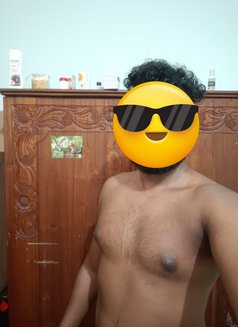 Young boy for Ladies - Acompañantes masculino in Colombo Photo 9 of 9