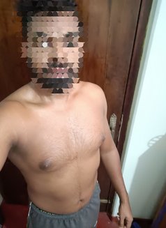 Young boy for Ladies - Male escort in Colombo Photo 1 of 8