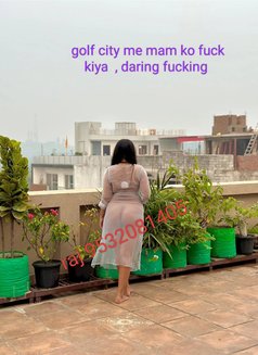 Young Boy for Married Ladies Only - Male escort in Lucknow Photo 2 of 9