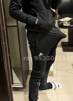 Young Boy for Married Ladies Only - Male escort in Lucknow Photo 6 of 9