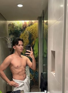 Young Boy Hard Fuck - Male escort in Bali Photo 4 of 8