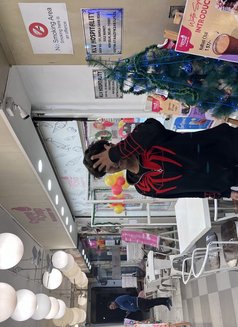 Young Boy - Male escort in New Delhi Photo 3 of 4