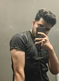 Young Boy - Male escort in Islamabad Photo 5 of 5