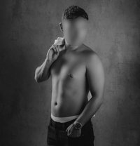 Young Boy - Acompañante masculino in Vilamoura