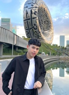 Young boy Thailand 🇹🇭🇸🇦 - Male escort in Riyadh Photo 4 of 5