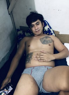 Young Boys 4 Hire - Male escort in Makati City Photo 2 of 4