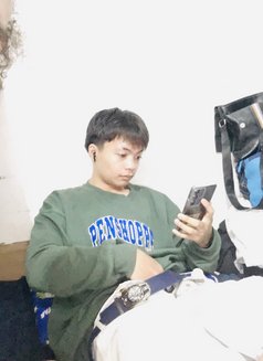 Young Boys 4 Hire - Male escort in Makati City Photo 4 of 4